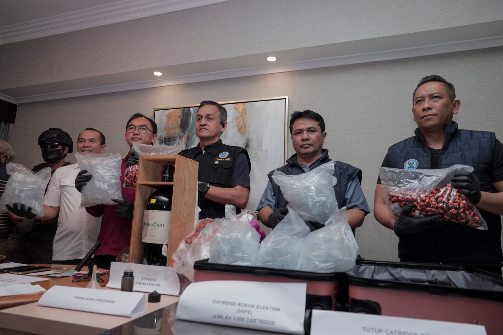 BNN BONGKAR CLANDESTINE LABORATORY NARKOTIKA JARINGAN INTERNASIONAL